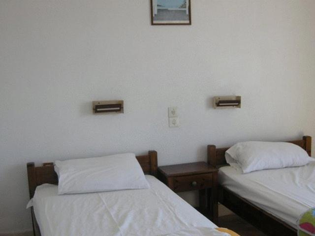 Efrosyni Apartments Agia Marina  Екстер'єр фото