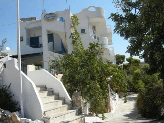 Efrosyni Apartments Agia Marina  Екстер'єр фото